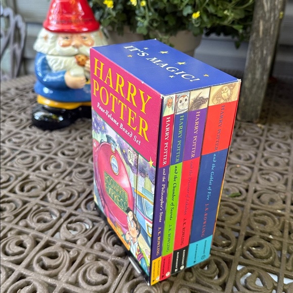Harry Potter Four-Volume Boxed Set Books J.K. Rowling - Picture 7 of 8